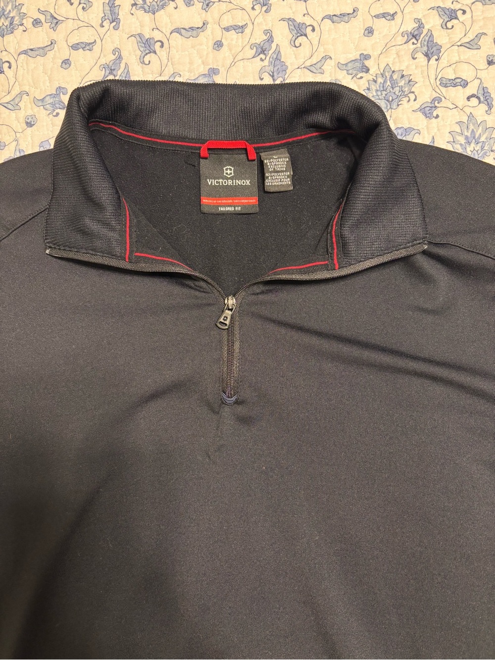 Victorinox Men’s L Performance Fleece Pullover 1/4 Zip Black